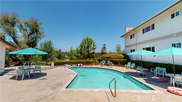 1354 Shadow Lane, Fullerton CA: https://media.crmls.org/medias/4abe3fcb-f574-4c83-b98a-1cc1236ce82e.jpg