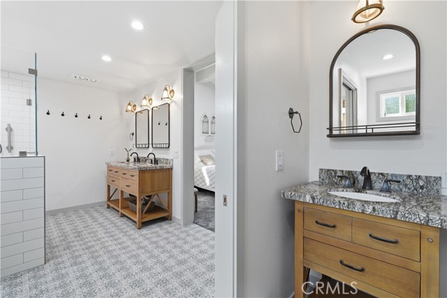 Detail Gallery Image 41 of 58 For 5640 E Parkcrest, Long Beach,  CA 90808 - 3 Beds | 3 Baths