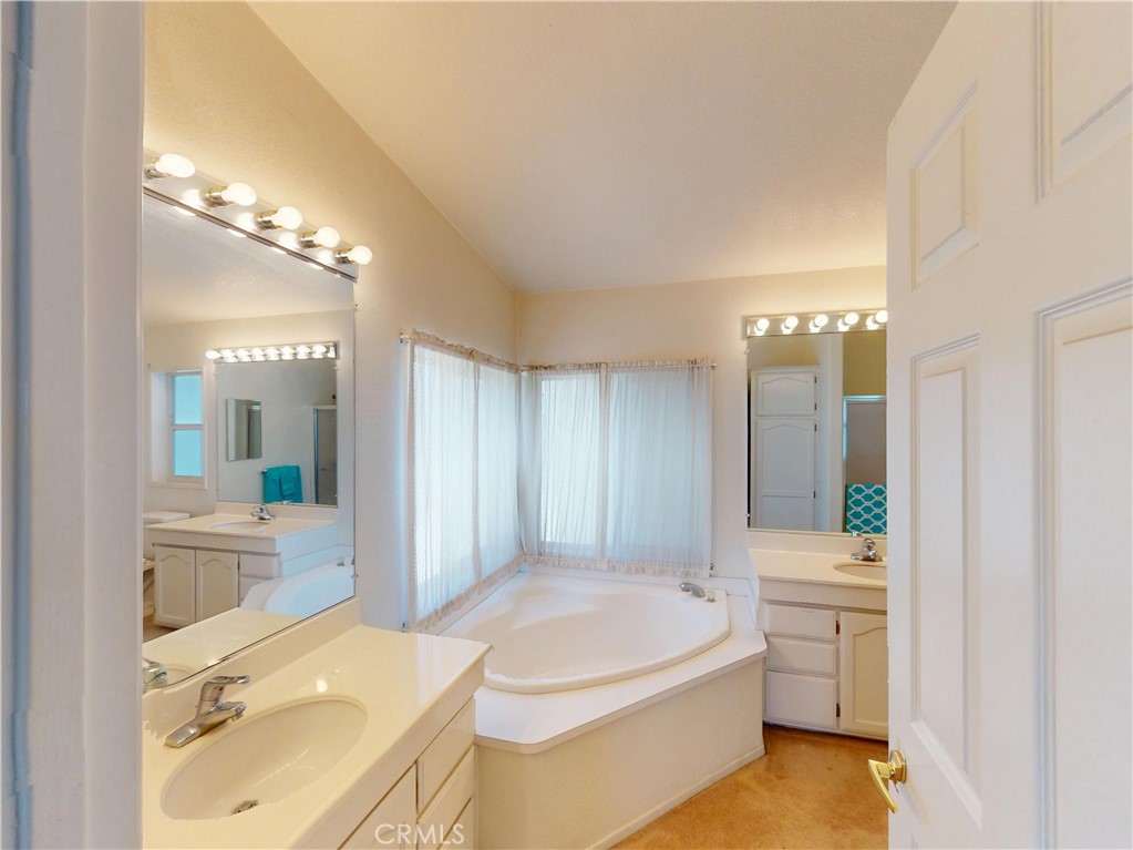 MLS #OC26158339 image #16