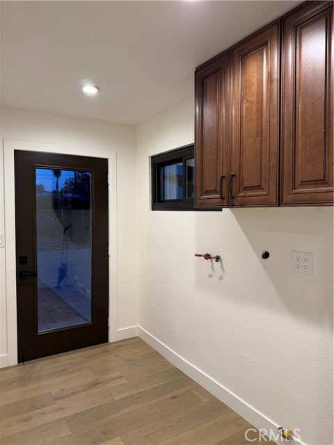 17037 Covello Street, Van Nuys CA: https://media.crmls.org/medias/4abfd3ac-54a8-4021-9697-0f70f169ec71.jpg
