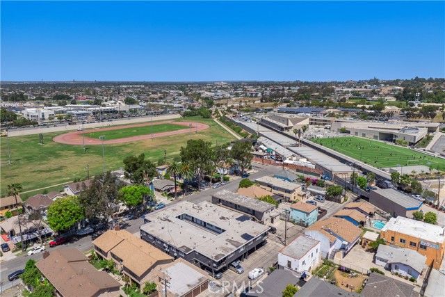 1850 Gardenia Avenue, Long Beach CA: https://media.crmls.org/medias/4abfeb10-4bc7-473b-8130-4658e0e274bc.jpg