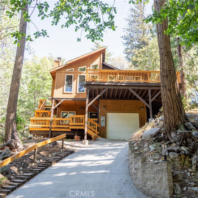 Detail Gallery Image 1 of 40 For 1069 Berne Dr, Crestline,  CA 92325 - 4 Beds | 2 Baths