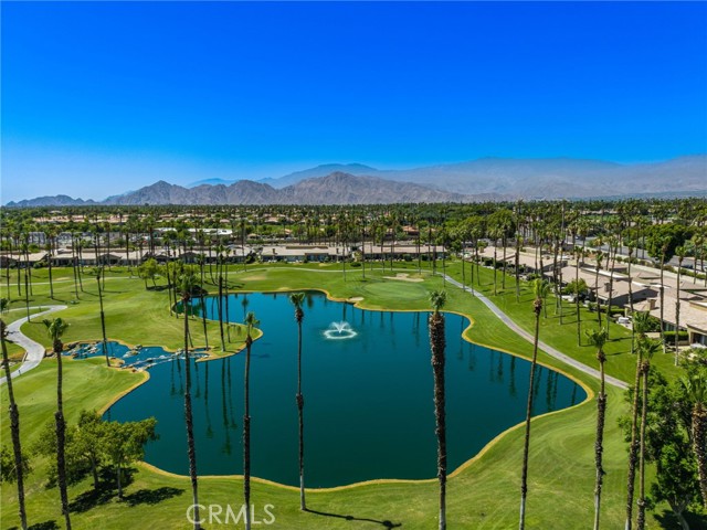 76022 Honeysuckle Drive, Palm Desert CA: https://media.crmls.org/medias/4ac012e9-c19c-45a8-a5e3-d1f759273b40.jpg