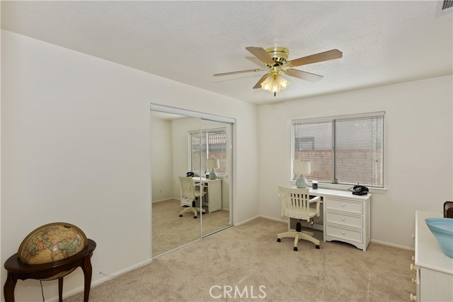 13660 SPRING VALLEY PKWY, Victorville CA: https://media.crmls.org/medias/4ac0eddd-c647-40c6-9d1a-3f96b2a32890.jpg