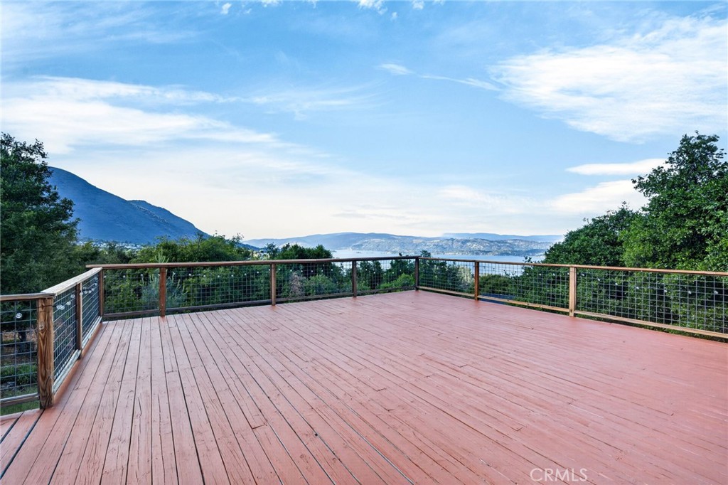 https://media.crmls.org/medias/4ac13856-c533-4980-a849-124e398b80fe.jpg?preset=X-Large