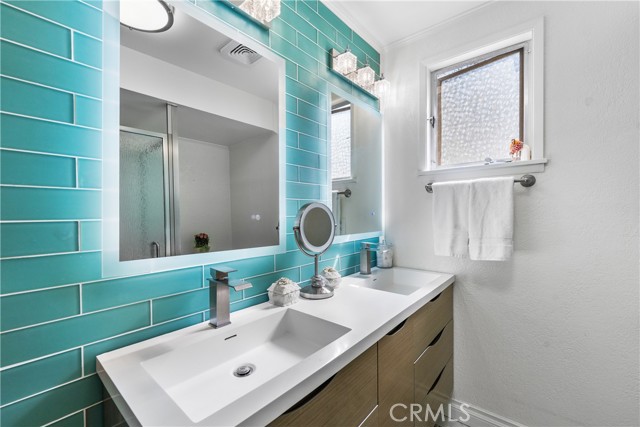 2 Bed Home for Sale in Newhall, California