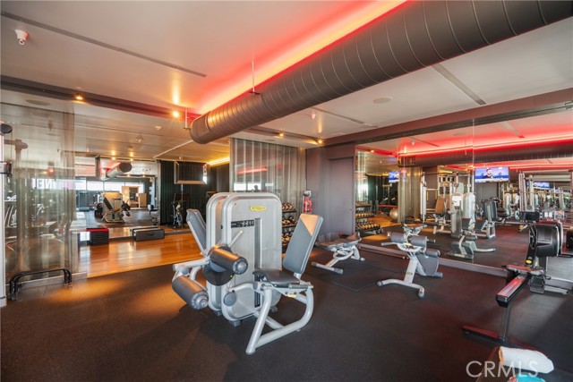 Detail Gallery Image 18 of 25 For 6250 Hollywood Blvd 7g,  Hollywood,  CA 90028 - 2 Beds | 3 Baths