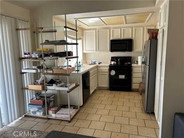 18 Via Felicia, Rancho Santa Margarita CA: https://media.crmls.org/medias/4ac2adfc-5ef5-48ed-a8d6-8cb08ec4f5b4.jpg