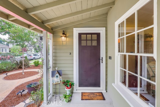 3952 Gaviota Avenue, Long Beach CA: https://media.crmls.org/medias/4ac3fb12-e257-400e-b6e8-7235c4d9cf33.jpg