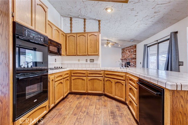 Detail Gallery Image 15 of 43 For 14076 Wawona Rd, Apple Valley,  CA 92307 - 3 Beds | 2 Baths