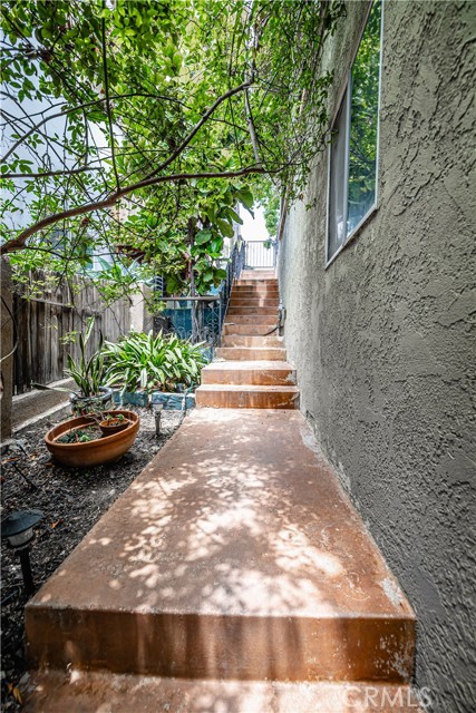 1036 Palos Verdes Boulevard, Redondo Beach CA: https://media.crmls.org/medias/4ac4ed84-aeb6-44f4-a41d-7a31e9fe8214.jpg