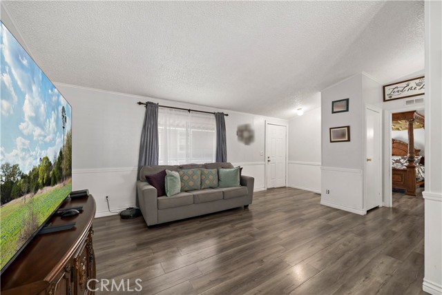 Detail Gallery Image 15 of 42 For 1855 E Riverside Dr #348,  Ontario,  CA 91761 - 3 Beds | 2 Baths