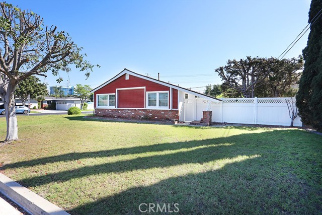 Detail Gallery Image 4 of 46 For 1212 W Holgate, Anaheim,  CA 92802 - 3 Beds | 2 Baths