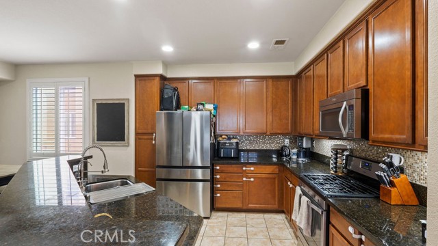 Detail Gallery Image 11 of 35 For 1888 Caminito Treviana, Chula Vista,  CA 91913 - 2 Beds | 2/1 Baths