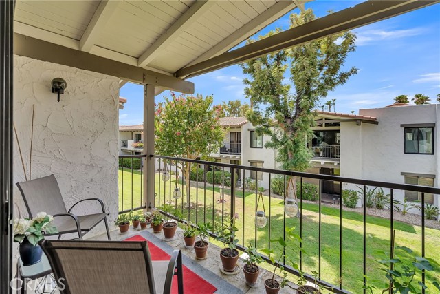 Detail Gallery Image 10 of 33 For 1050 E Ramon Rd #115,  Palm Springs,  CA 92264 - 3 Beds | 2 Baths