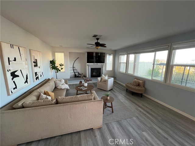 Detail Gallery Image 11 of 18 For 21 Plaza Modena, Lake Elsinore,  CA 92532 - 4 Beds | 3/1 Baths