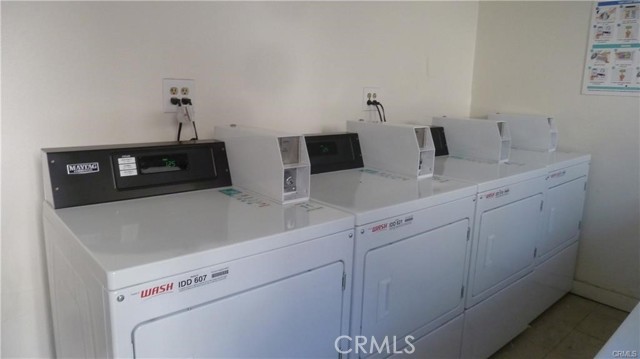 Detail Gallery Image 27 of 29 For 17900 Sherman Way #226,  Reseda,  CA 91335 - 1 Beds | 1 Baths