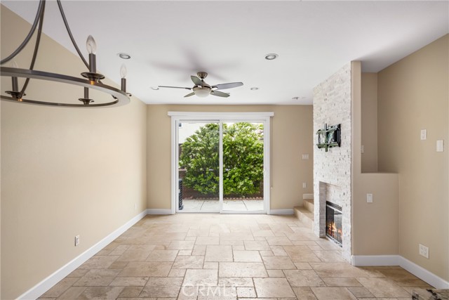 Detail Gallery Image 13 of 37 For 28511 Trento Way, Lake Forest,  CA 92679 - 2 Beds | 2/1 Baths