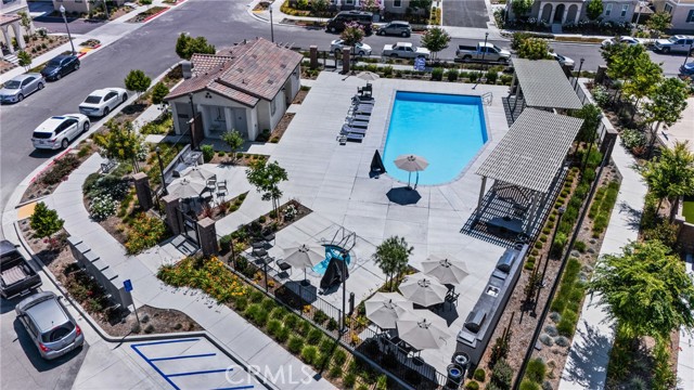 Detail Gallery Image 19 of 25 For 15971 Aventurine Ln, Chino,  CA 91708 - 3 Beds | 2/1 Baths