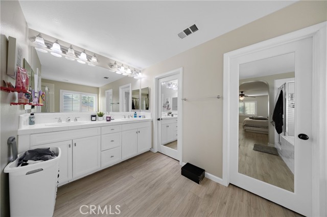 Detail Gallery Image 12 of 28 For 29851 Fox Creek, Menifee,  CA 92586 - 5 Beds | 3 Baths