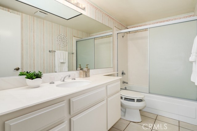 Image 16 for 44602   Monaco CIR