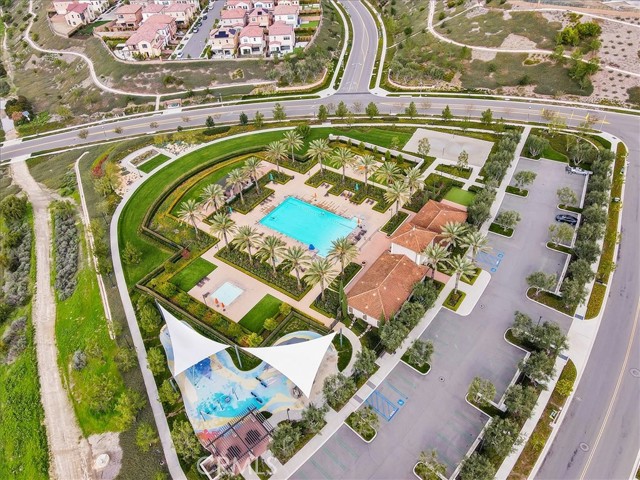 185 Plum Lily, Irvine CA: https://media.crmls.org/medias/4ac91e33-01ec-45b8-b875-823f94b1364f.jpg