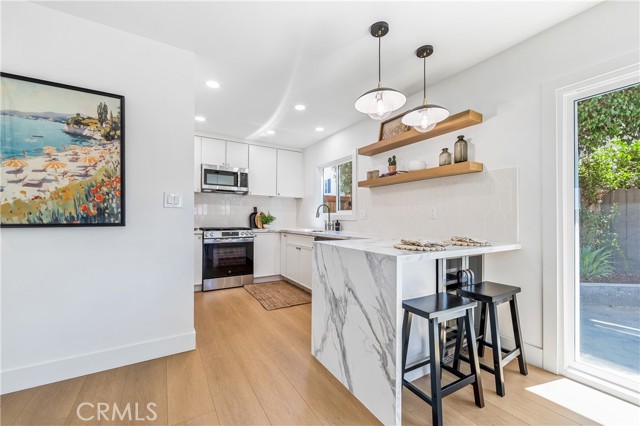 5309 E Appian Way, Long Beach CA: https://media.crmls.org/medias/4ac95356-6166-407a-bcb8-2d7e3a848e37.jpg