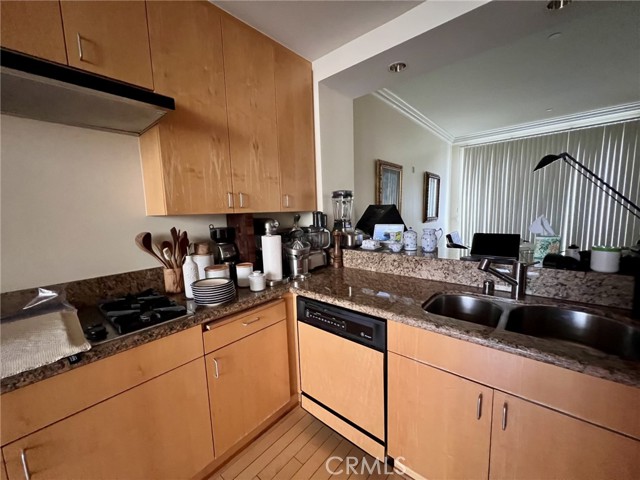 Drew Fenton | 11847 Gorham Avenue Los Angeles CA | MLS: 6884874