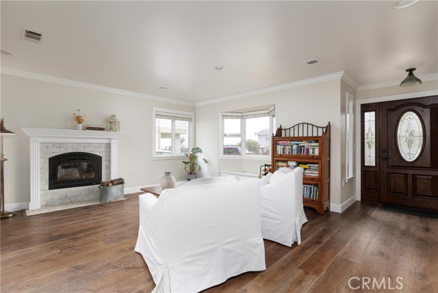 Detail Gallery Image 4 of 39 For 358 N 10th St, Grover Beach,  CA 93433 - 3 Beds | 2/1 Baths