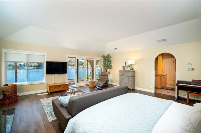 Detail Gallery Image 26 of 37 For 22511 Tindaya, Mission Viejo,  CA 92692 - 4 Beds | 5 Baths