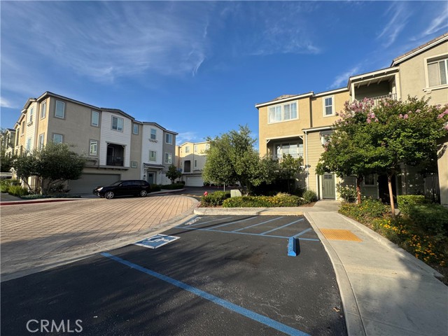2709 Daybreak Lane, Pomona CA: https://media.crmls.org/medias/4acb7258-2471-4ae0-8b7a-9cdbc7c2613e.jpg