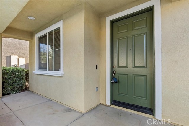 21567 Coral Rock Lane, Wildomar CA: https://media.crmls.org/medias/4acb7812-66ea-49c3-b1f9-2e6f518e5f50.jpg