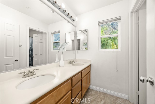 Detail Gallery Image 24 of 47 For 12 Silver Forest Ct, Azusa,  CA 91702 - 3 Beds | 2/1 Baths