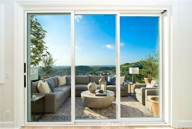 Detail Gallery Image 6 of 32 For 6206 E Cliffway Dr, Orange,  CA 92869 - 4 Beds | 3 Baths