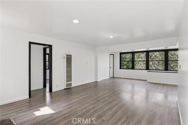 Detail Gallery Image 7 of 41 For 532 Sunset, Crestline,  CA 92325 - 3 Beds | 1/1 Baths