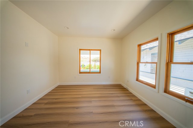 1532 W 22nd Street, Los Angeles CA: https://media.crmls.org/medias/4accac52-2f1b-4935-9e17-a4fe11494d84.jpg