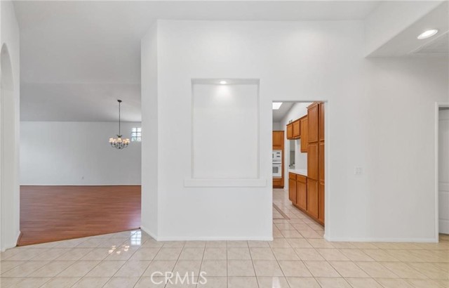 24252 Calle Artino, Murrieta CA: https://media.crmls.org/medias/4accc631-2395-428b-9b8b-2090e1067703.jpg