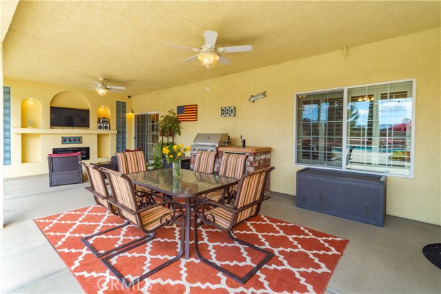 2608 Desert Rose Drive, Lancaster CA: https://media.crmls.org/medias/4acd744a-782a-4a51-9aed-6f78e7254d1e.jpg