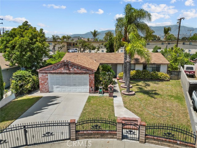 Detail Gallery Image 2 of 28 For 327 Flaxton St, Pomona,  CA 91767 - 3 Beds | 2 Baths