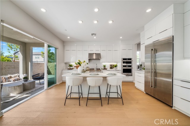 Detail Gallery Image 7 of 58 For 301 Brackens, Lake Forest,  CA 92630 - 4 Beds | 4 Baths