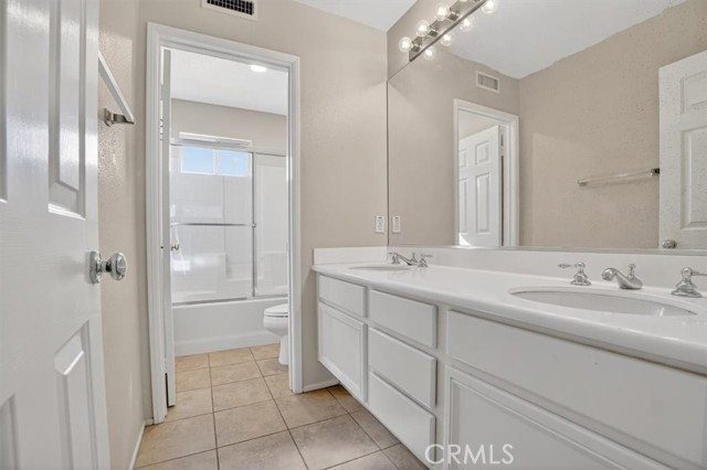 Image 37 of 47 For 2620 Taylor  