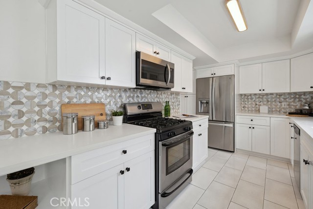 6101 Fulton Avenue, Van Nuys CA: https://media.crmls.org/medias/4ad0d41b-7205-4189-98dd-724197e4f735.jpg
