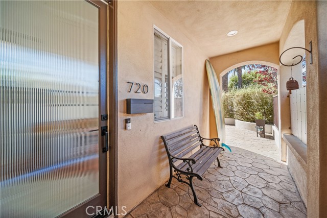 Detail Gallery Image 34 of 41 For 720 Marguerite Ave #1,  Corona Del Mar,  CA 92625 - 3 Beds | 2/1 Baths