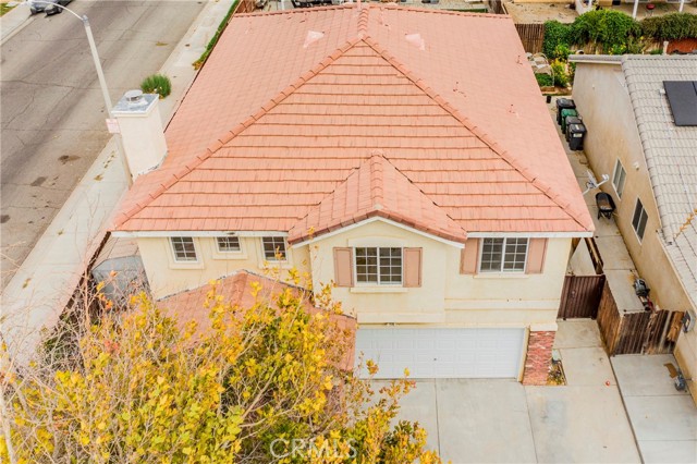 Detail Gallery Image 3 of 24 For 45764 Victoria Ave, Lancaster,  CA 93534 - 4 Beds | 2/1 Baths