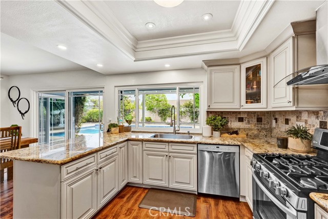 Detail Gallery Image 21 of 56 For 17830 Winterberry St, Fountain Valley,  CA 92708 - 5 Beds | 3 Baths