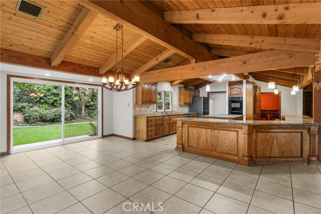 Detail Gallery Image 17 of 75 For 3185 Sonrisa, Corona,  CA 92881 - 7 Beds | 6/1 Baths