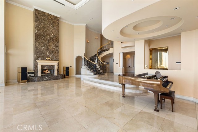 10219 Sunrise Lane, North Tustin CA: https://media.crmls.org/medias/4ad19103-8232-4216-81b2-1b4824a6b9ee.jpg