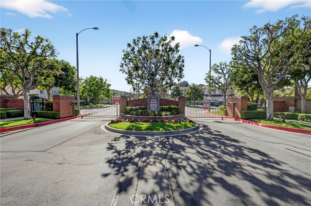 Detail Gallery Image 4 of 45 For 16317 Glen Alder Ct, La Mirada,  CA 90638 - 5 Beds | 3 Baths