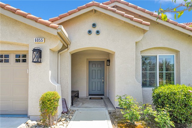 Detail Gallery Image 3 of 43 For 6055 Medinah St, Fontana,  CA 92336 - 3 Beds | 2 Baths