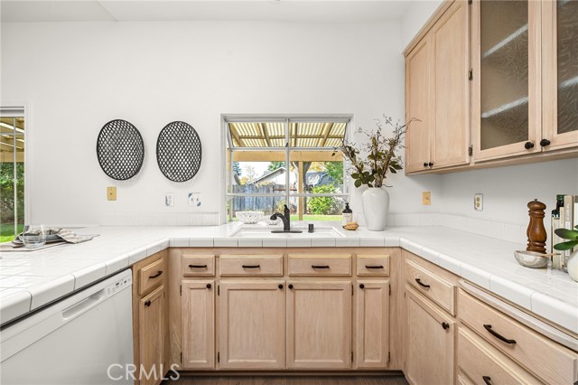 Detail Gallery Image 13 of 43 For 1916 Potter Rd, Chico,  CA 95928 - 3 Beds | 2 Baths